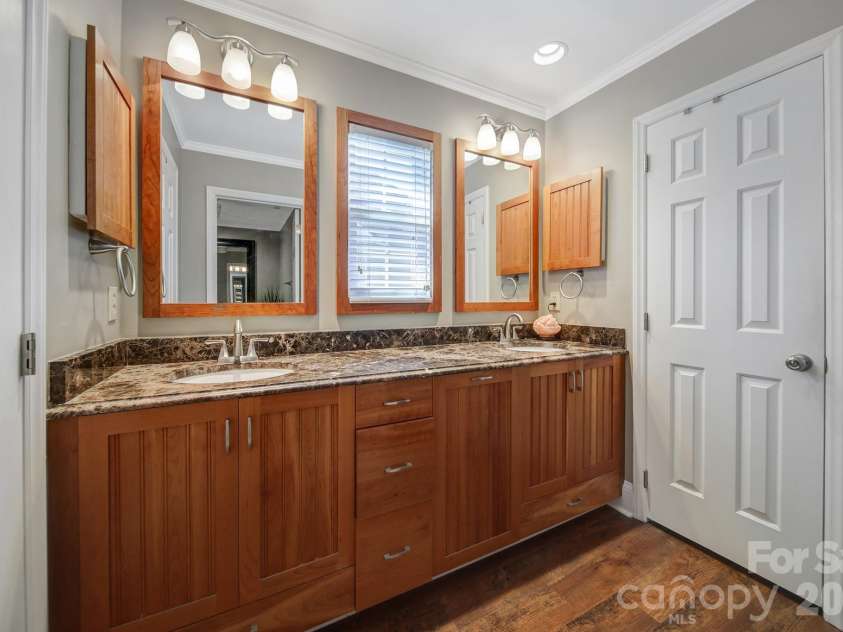 445 Cranborne Chase None, Fort Mill, SC 29708.  MLS# CAR4418738, YatesRealty ID 50536. 