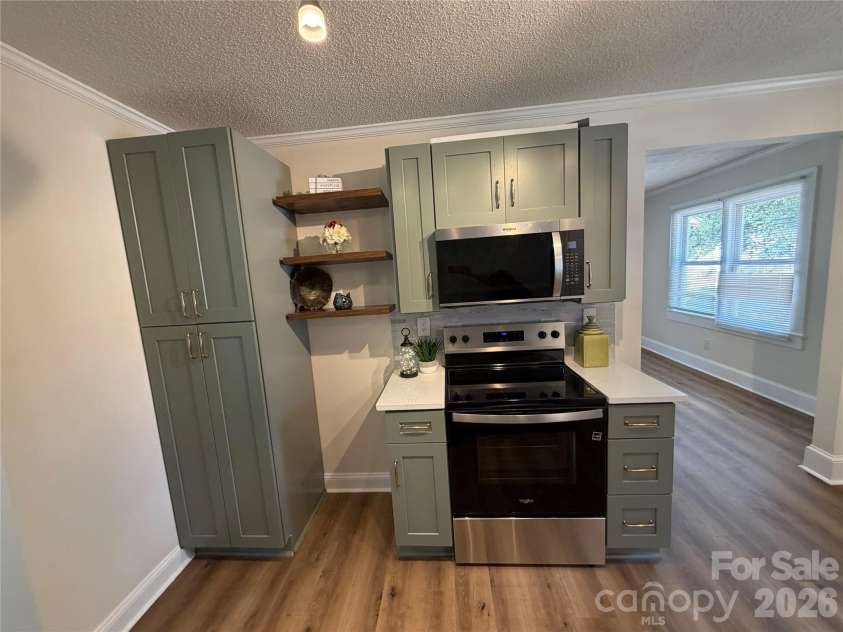 609 Durham Avenue, Statesville, NC 28677.  MLS# CAR4419733, YatesRealty ID 50539. 