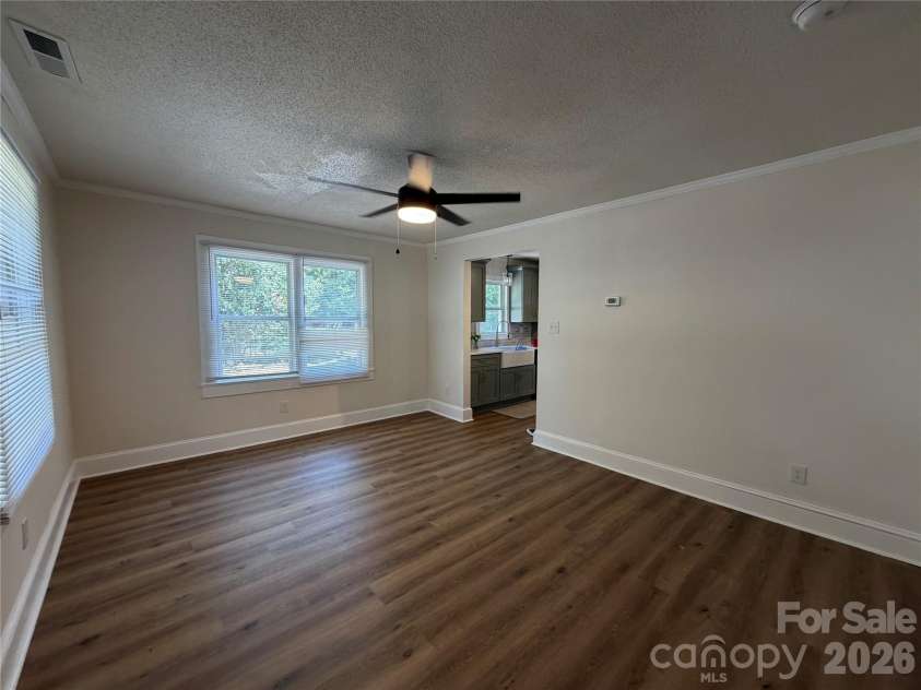 609 Durham Avenue, Statesville, NC 28677.  MLS# CAR4419733, YatesRealty ID 50539. 