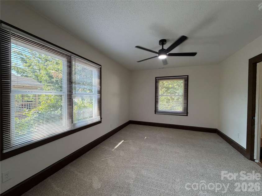 609 Durham Avenue, Statesville, NC 28677.  MLS# CAR4419733, YatesRealty ID 50539. 