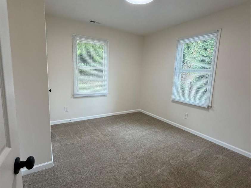 609 Durham Avenue, Statesville, NC 28677.  MLS# CAR4419733, YatesRealty ID 50539. 