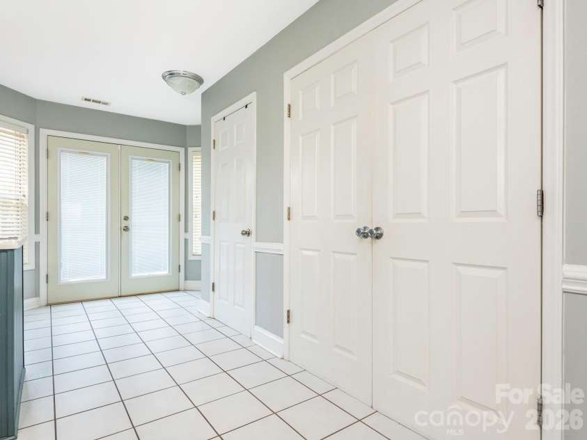 3401 Continental Drive, Monroe, NC 28110.  MLS# CAR4420024, YatesRealty ID 50540. Laundry closet located off the breakfast area