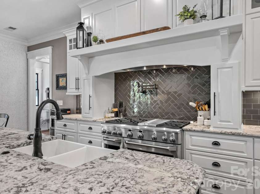 5113 Watermead Lane, Belmont, NC 28012.  MLS# CAR4419879, YatesRealty ID 50541. 