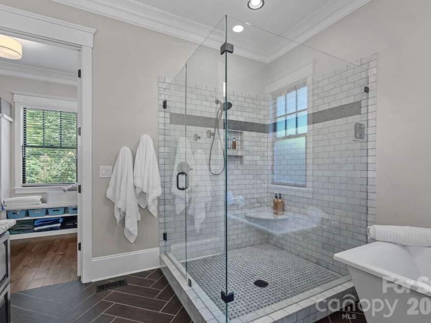 5113 Watermead Lane, Belmont, NC 28012.  MLS# CAR4419879, YatesRealty ID 50541. Primary bath