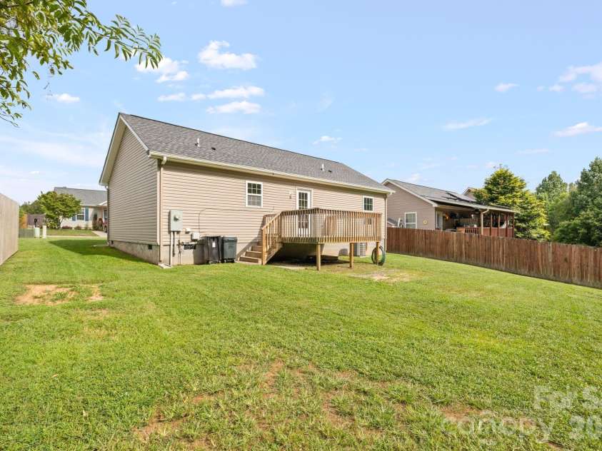 53 Newberry Drive, Fletcher, NC 28732.  MLS# CAR4411707, YatesRealty ID 50543. 