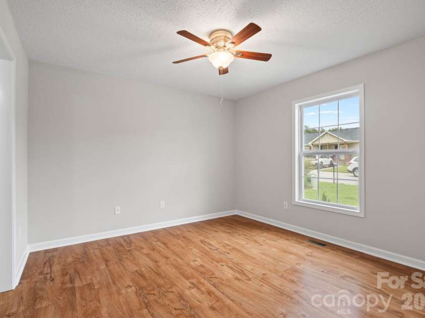 53 Newberry Drive, Fletcher, NC 28732.  MLS# CAR4411707, YatesRealty ID 50543. Bedroom 3