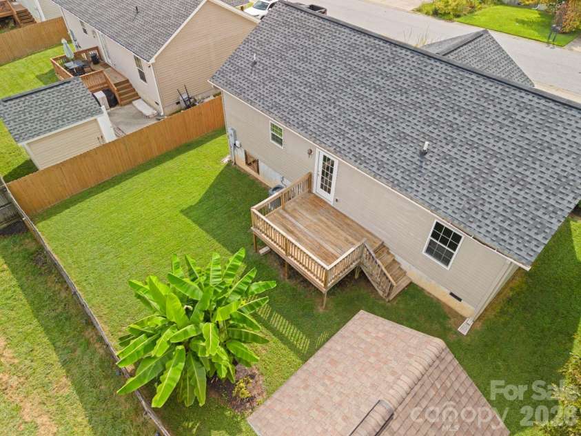 78 Newberry Drive, Fletcher, NC 28732.  MLS# CAR4411702, YatesRealty ID 50544. 