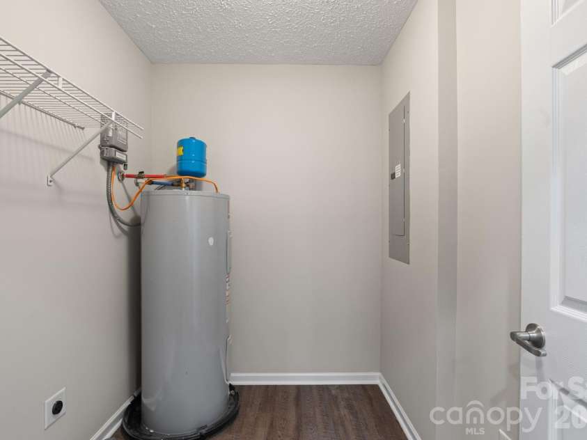 78 Newberry Drive, Fletcher, NC 28732.  MLS# CAR4411702, YatesRealty ID 50544. 