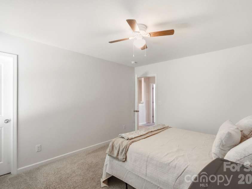 6204 Ellimar Field Lane, Charlotte, NC 28215.  MLS# CAR4422210, YatesRealty ID 50545. Bedroom 3