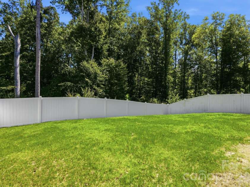 6204 Ellimar Field Lane, Charlotte, NC 28215.  MLS# CAR4422210, YatesRealty ID 50545. Exterior