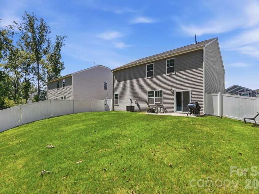 6204 Ellimar Field Lane, Charlotte, NC 28215.  MLS# CAR4422210, YatesRealty ID 50545. Exterior
