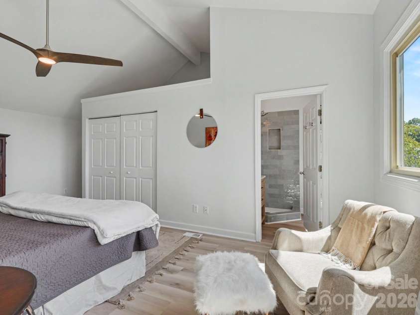 14546 Waterside Drive, Charlotte, NC 28278.  MLS# CAR4423236, YatesRealty ID 50546. 