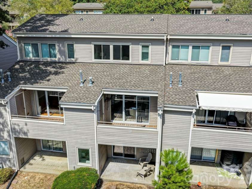 14546 Waterside Drive, Charlotte, NC 28278.  MLS# CAR4423236, YatesRealty ID 50546. 