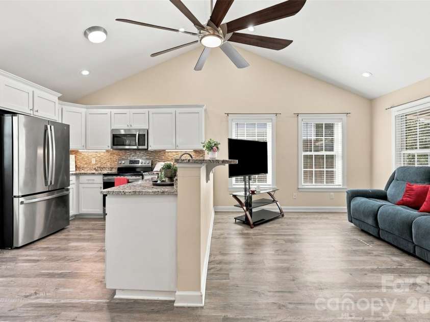 1218 Calhoun Street, Rock Hill, SC 29732.  MLS# CAR4423686, YatesRealty ID 50547. 