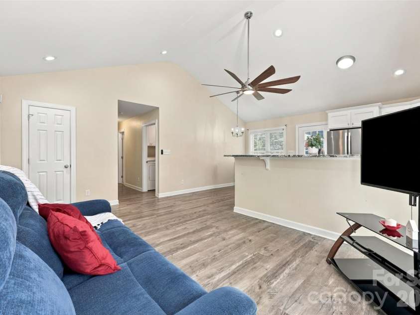 1218 Calhoun Street, Rock Hill, SC 29732.  MLS# CAR4423686, YatesRealty ID 50547. 