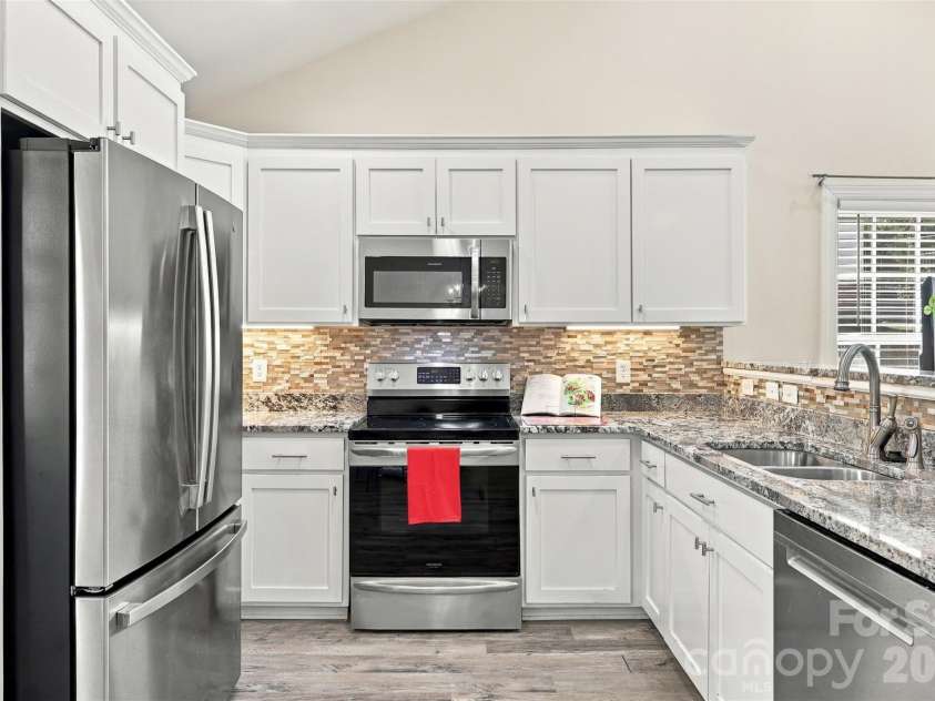 1218 Calhoun Street, Rock Hill, SC 29732.  MLS# CAR4423686, YatesRealty ID 50547. 