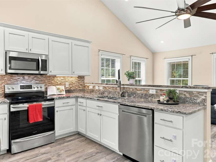 1218 Calhoun Street, Rock Hill, SC 29732.  MLS# CAR4423686, YatesRealty ID 50547. 