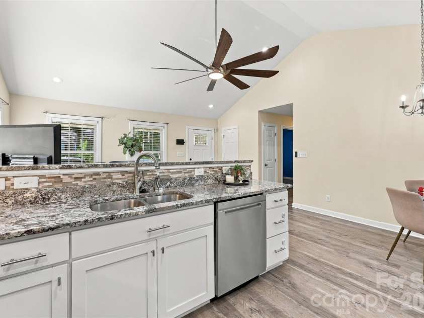 1218 Calhoun Street, Rock Hill, SC 29732.  MLS# CAR4423686, YatesRealty ID 50547. 