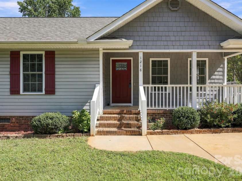 1218 Calhoun Street, Rock Hill, SC 29732.  MLS# CAR4423686, YatesRealty ID 50547. 