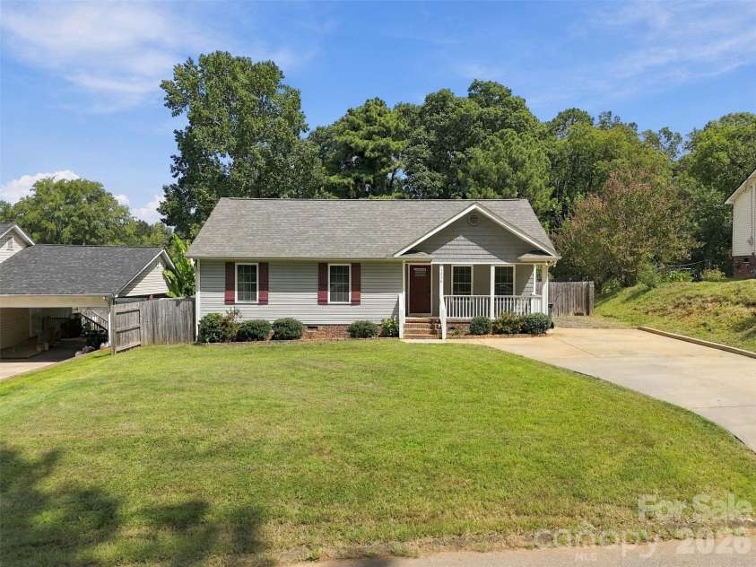 1218 Calhoun Street, Rock Hill, SC 29732.  MLS# CAR4423686, YatesRealty ID 50547. 