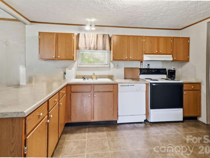 212 Alexia Lane, Grover, NC 28073.  MLS# CAR4419681, YatesRealty ID 50548. 