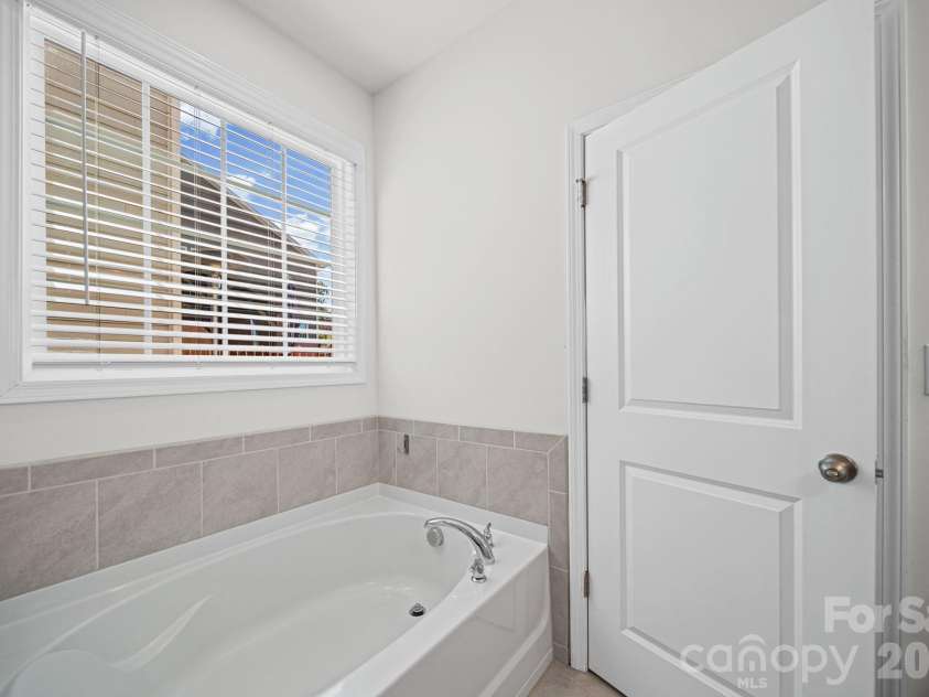 1726 Santa Clara Trace, Clover, SC 29710.  MLS# CAR4423187, YatesRealty ID 50549. 