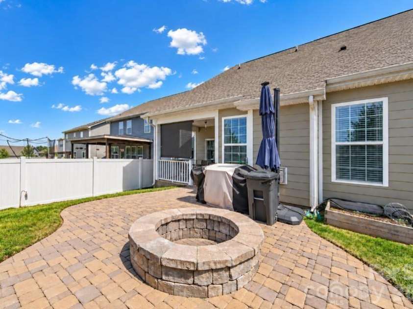 1726 Santa Clara Trace, Clover, SC 29710.  MLS# CAR4423187, YatesRealty ID 50549. 