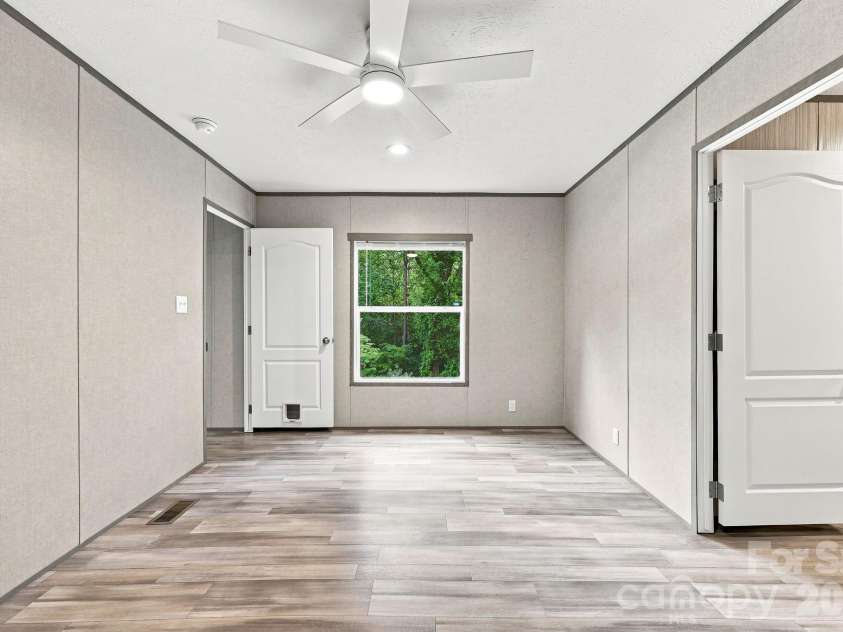 146 & 148 Bradshaw Circle, Candler, NC 28715.  MLS# CAR4424703, YatesRealty ID 50552. 