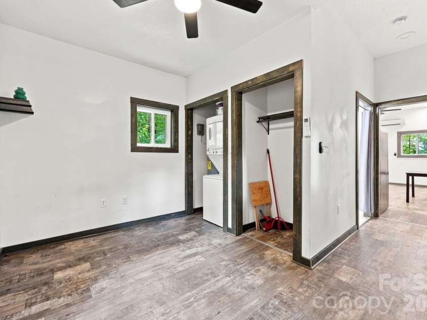 146 & 148 Bradshaw Circle, Candler, NC 28715.  MLS# CAR4424703, YatesRealty ID 50552. Great Rental or Guest Unit!!