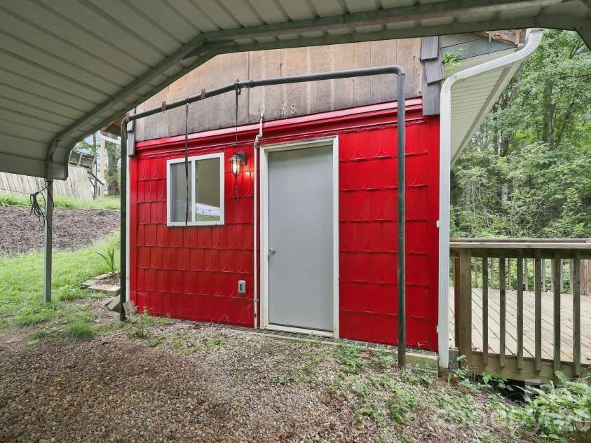146 & 148 Bradshaw Circle, Candler, NC 28715.  MLS# CAR4424703, YatesRealty ID 50552. So cute and colorful!