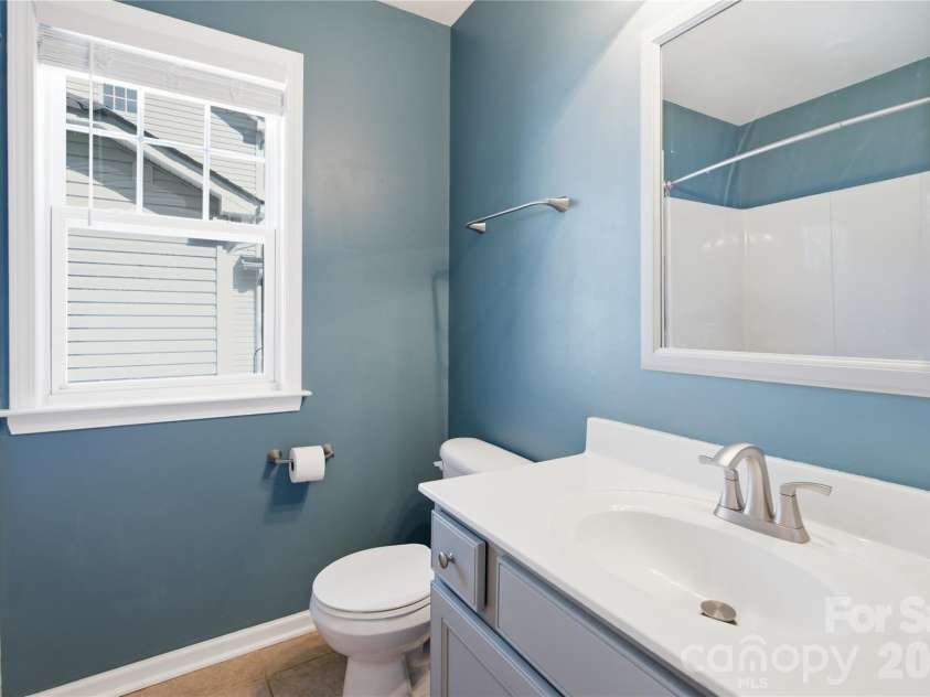9533 Brighthaven Lane, Charlotte, NC 28214.  MLS# CAR4422080, YatesRealty ID 50553. 