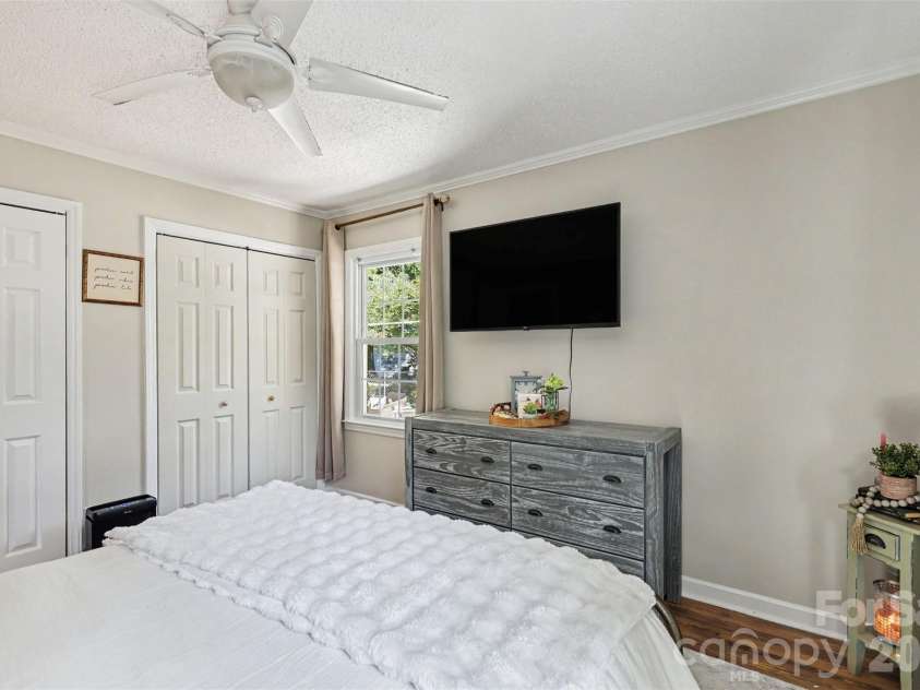 105 Marine Drive, Pineville, NC 28134.  MLS# CAR4423680, YatesRealty ID 50554. 