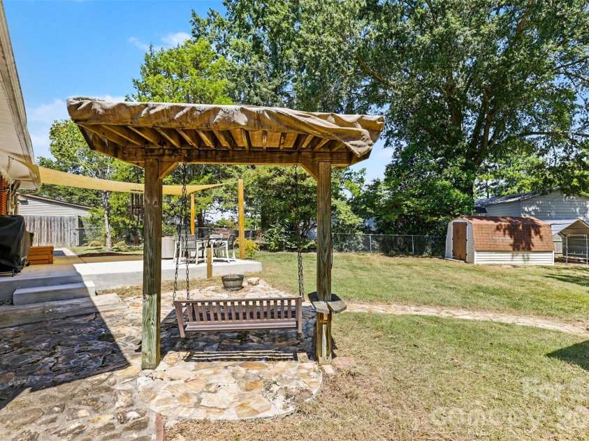 105 Marine Drive, Pineville, NC 28134.  MLS# CAR4423680, YatesRealty ID 50554. 