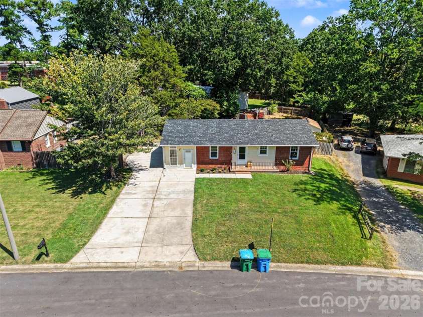 105 Marine Drive, Pineville, NC 28134.  MLS# CAR4423680, YatesRealty ID 50554. 