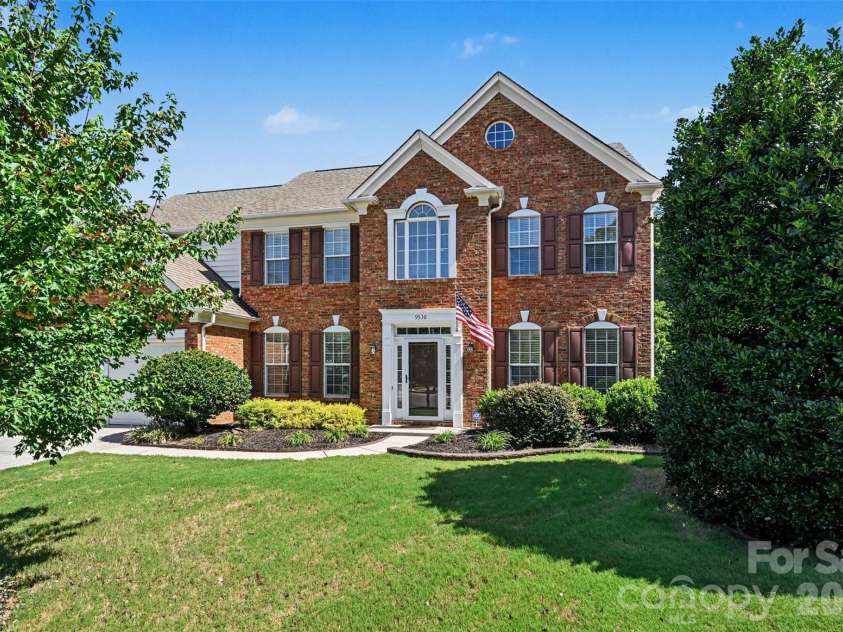 9538 Linden Tree Lane, Charlotte, NC 28277.  MLS# CAR4421584, YatesRealty ID 50556. 