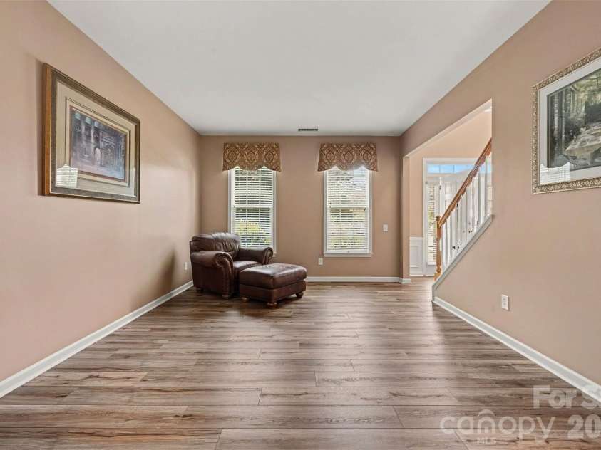 9538 Linden Tree Lane, Charlotte, NC 28277.  MLS# CAR4421584, YatesRealty ID 50556. 