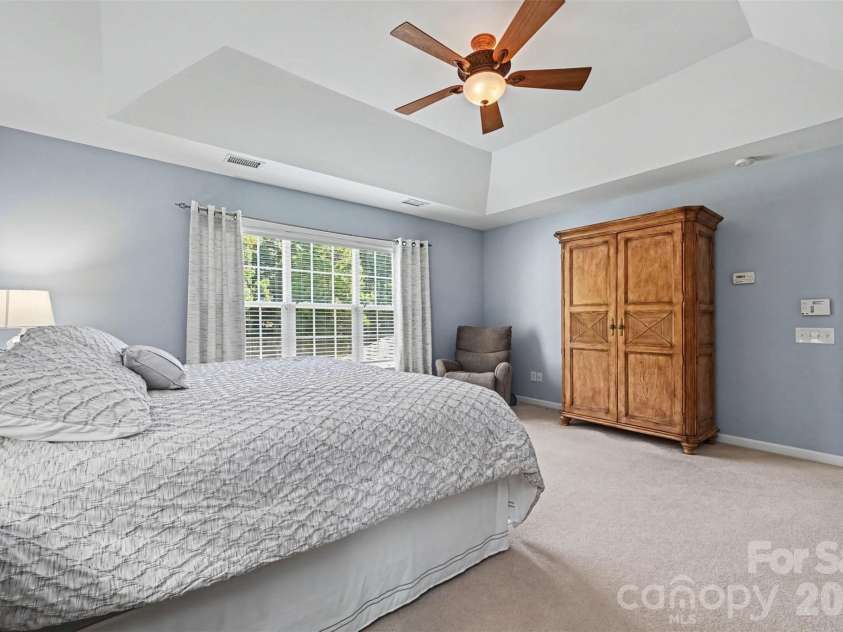 9538 Linden Tree Lane, Charlotte, NC 28277.  MLS# CAR4421584, YatesRealty ID 50556. 