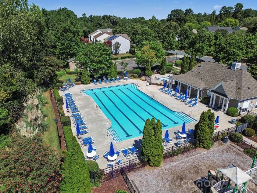 9538 Linden Tree Lane, Charlotte, NC 28277.  MLS# CAR4421584, YatesRealty ID 50556. 