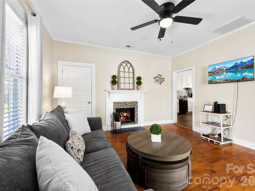 1525 Perfection Avenue, Belmont, NC 28012.  MLS# CAR4423972, YatesRealty ID 50557. 
