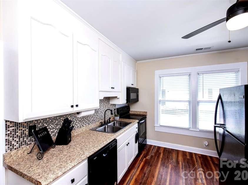 1525 Perfection Avenue, Belmont, NC 28012.  MLS# CAR4423972, YatesRealty ID 50557. 