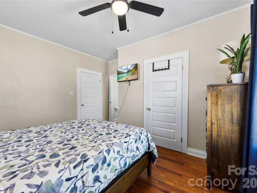 1525 Perfection Avenue, Belmont, NC 28012.  MLS# CAR4423972, YatesRealty ID 50557. 