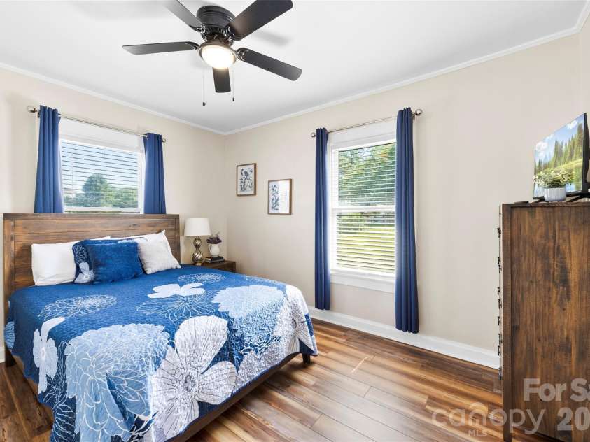 1525 Perfection Avenue, Belmont, NC 28012.  MLS# CAR4423972, YatesRealty ID 50557. 