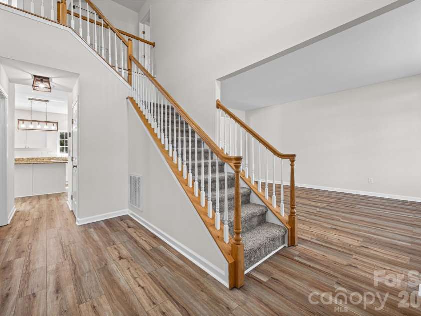 115 Doby Creek Court, Fort Mill, SC 29715.  MLS# CAR4423429, YatesRealty ID 50558. 