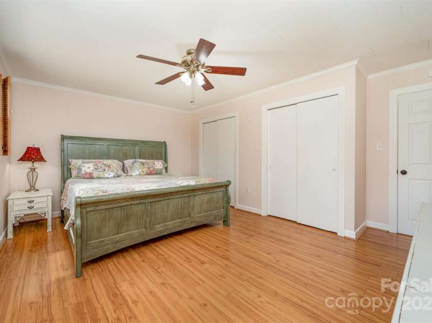424 Mirror Lake Road, Salisbury, NC 28146.  MLS# CAR4243606, YatesRealty ID 5056. 
