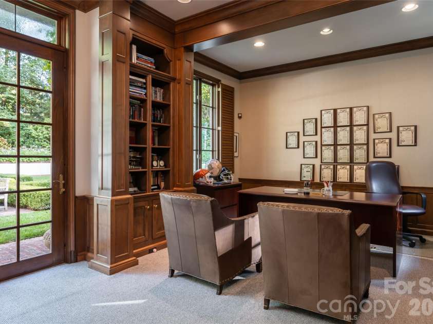 6 Frith Drive, Asheville, NC 28803.  MLS# CAR4421366, YatesRealty ID 50563. 