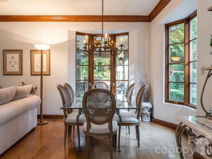 6 Frith Drive, Asheville, NC 28803.  MLS# CAR4421366, YatesRealty ID 50563. 