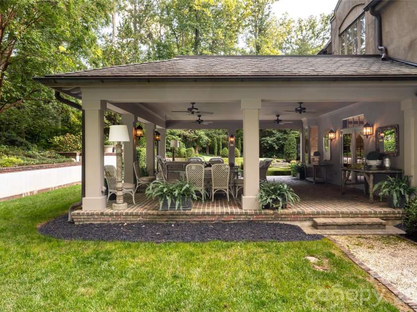 6 Frith Drive, Asheville, NC 28803.  MLS# CAR4421366, YatesRealty ID 50563. 