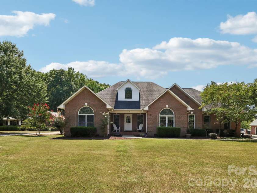319 Big Indian Loop, Mooresville, NC 28117.  MLS# CAR4415551, YatesRealty ID 50564. 