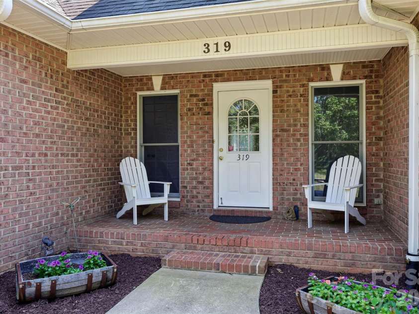 319 Big Indian Loop, Mooresville, NC 28117.  MLS# CAR4415551, YatesRealty ID 50564. 