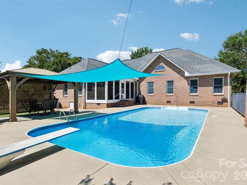 319 Big Indian Loop, Mooresville, NC 28117.  MLS# CAR4415551, YatesRealty ID 50564. 